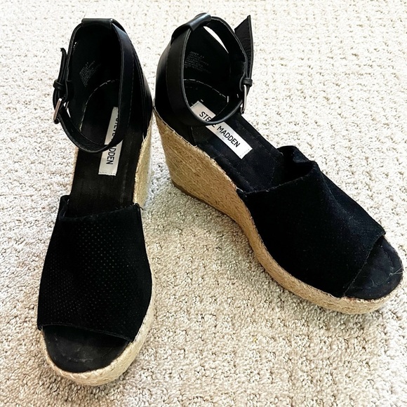 Steve Madden Josey Black Wedges Women Size 9.5 Espadrille Sandals Ankle Strap - Picture 1 of 10
